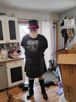 19 Dec 2025, Kimberly M. : Its Lee M. in his MacIntyre Kilt